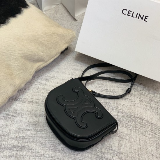 Celine Shoulder Bags 001 FOLCO Saddle Bag 