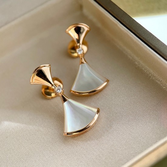 BVLGARI DIVAS' DREAM Earrings With White Mother-of-pearl