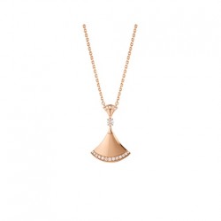 BVLGARI DIVAS' DREAM necklace in 18 kt rose gold with pendant set with one diamond and pavé diamonds