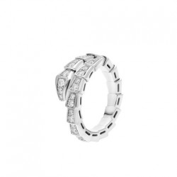 BVLGARI Serpenti Viper 18 kt White Gold Ring Set With Pavé Diamonds.