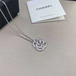 Chanel FIL DE CAMÉLIA NECKLACE 18k White Gold, Diamonds