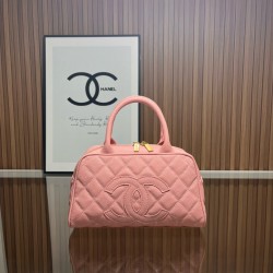 Chanel Matelasse Caviar Leather Bowling Handbag in Pink