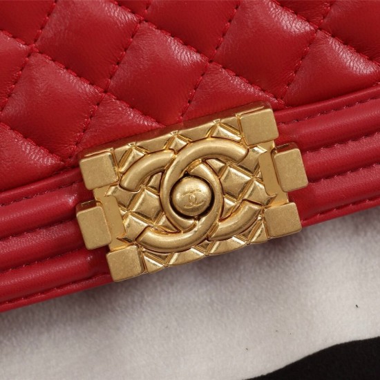 Chanel Boy Flap Medium in Quilted Lambskin - Red with Gold Hardware