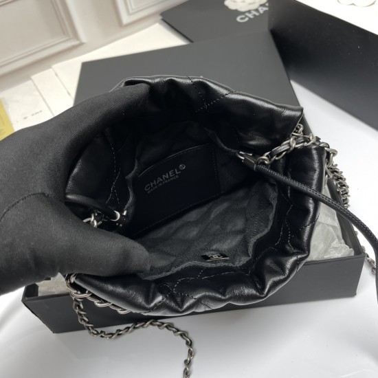 Chanel 22 Mini Handbag