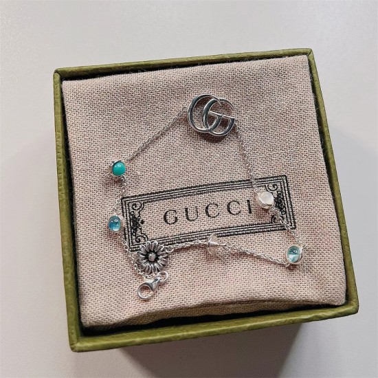 Gucci Bracelet 007 in Silver