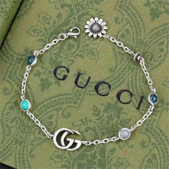 Gucci Bracelet 007 in Silver