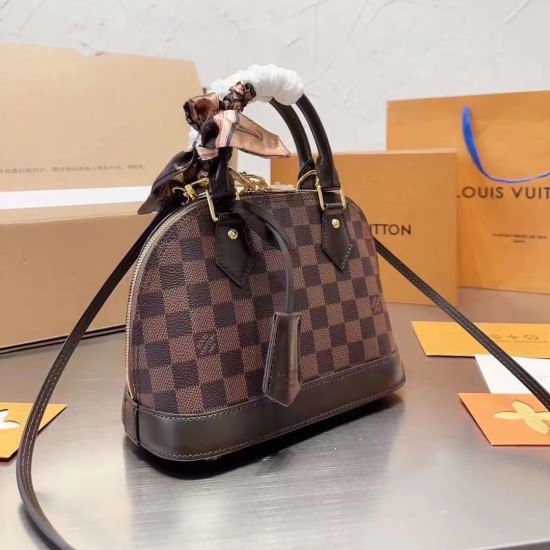 LV LouisVuitton Alma BB Retiro Bag Shoulder Bags 009