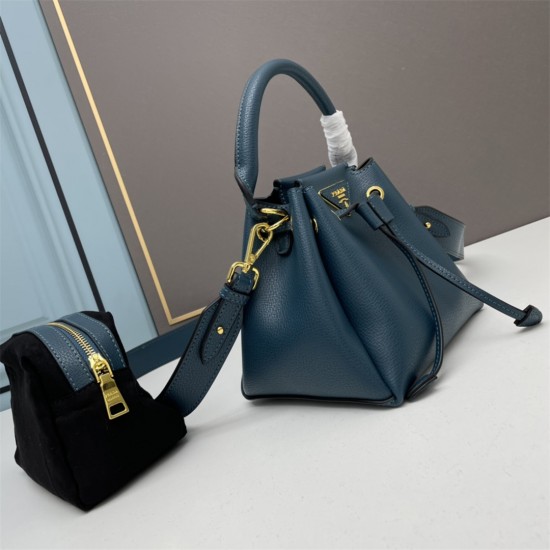 PRADA Hand bag,Shoulder Bags 009