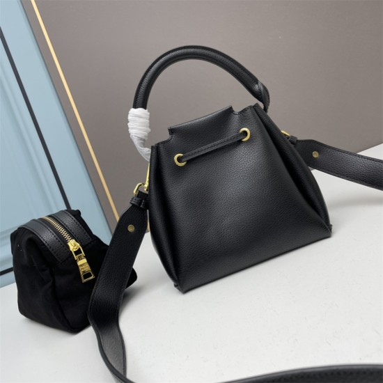 PRADA Hand bag,Shoulder Bags 010