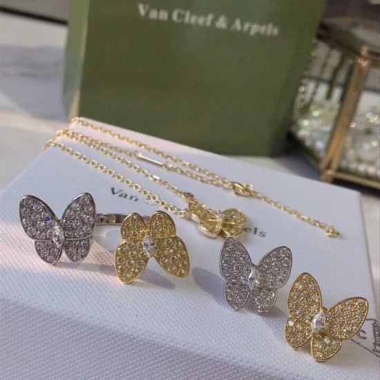 Van Cleef & Arpels Two Butterfly Pendant With Diamonds Yellow Gold